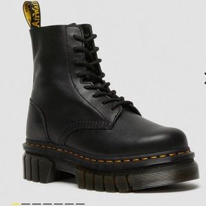 Dr.Martens AUDRICK NAPPA LEATHER PLATFORM ANKLE BOOTS sz 8